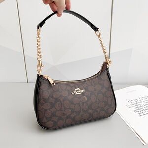 COACH Teri Shoulder Bag In Signature Canvas